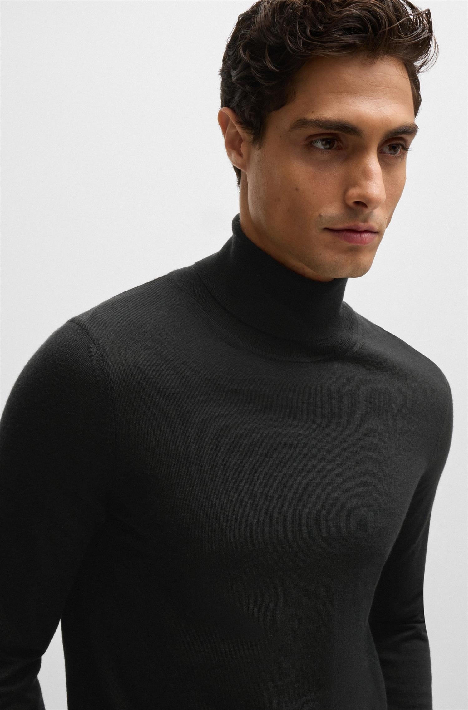 MUSSO P ROLLNECK SWEATER IN VIRGIN WOOL