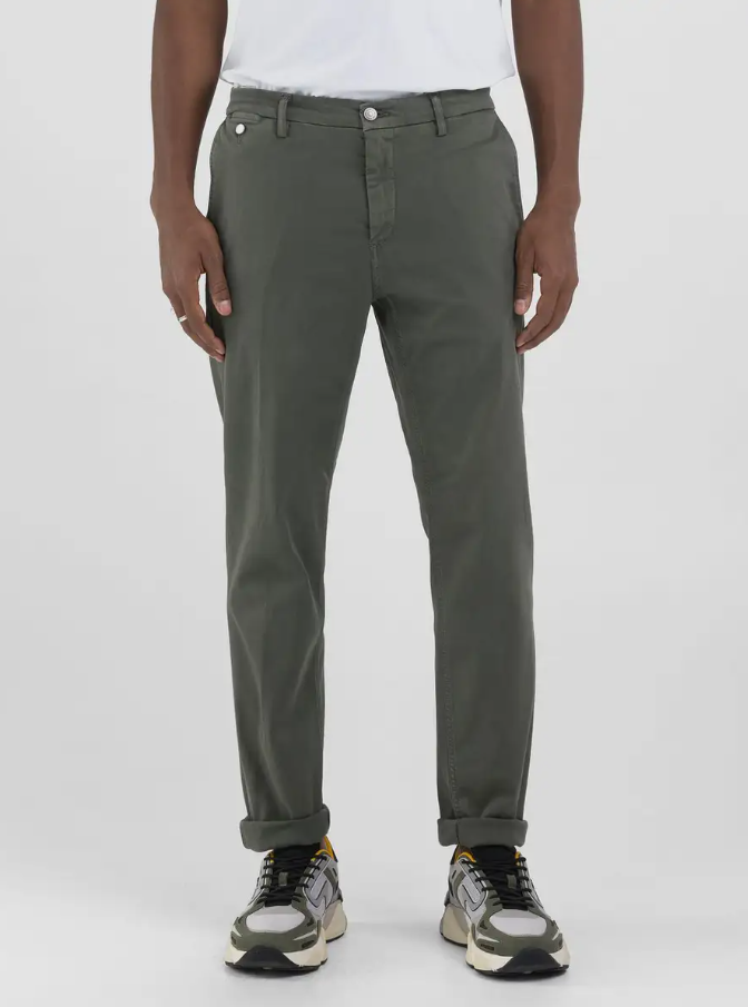 BENNI CHINOS 030 MILITARY GREEN