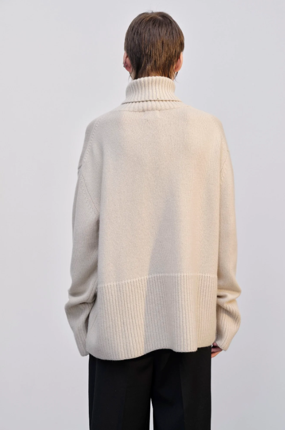 JUNA KNIT TURTLENECK