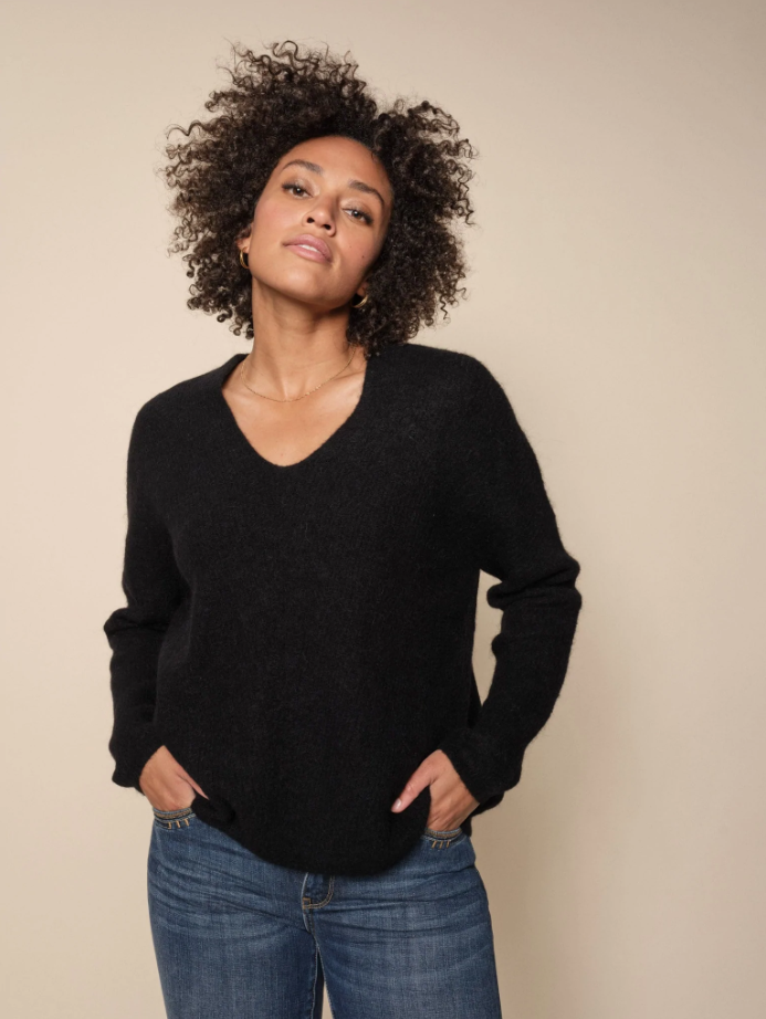 THORA V-NECK KNIT