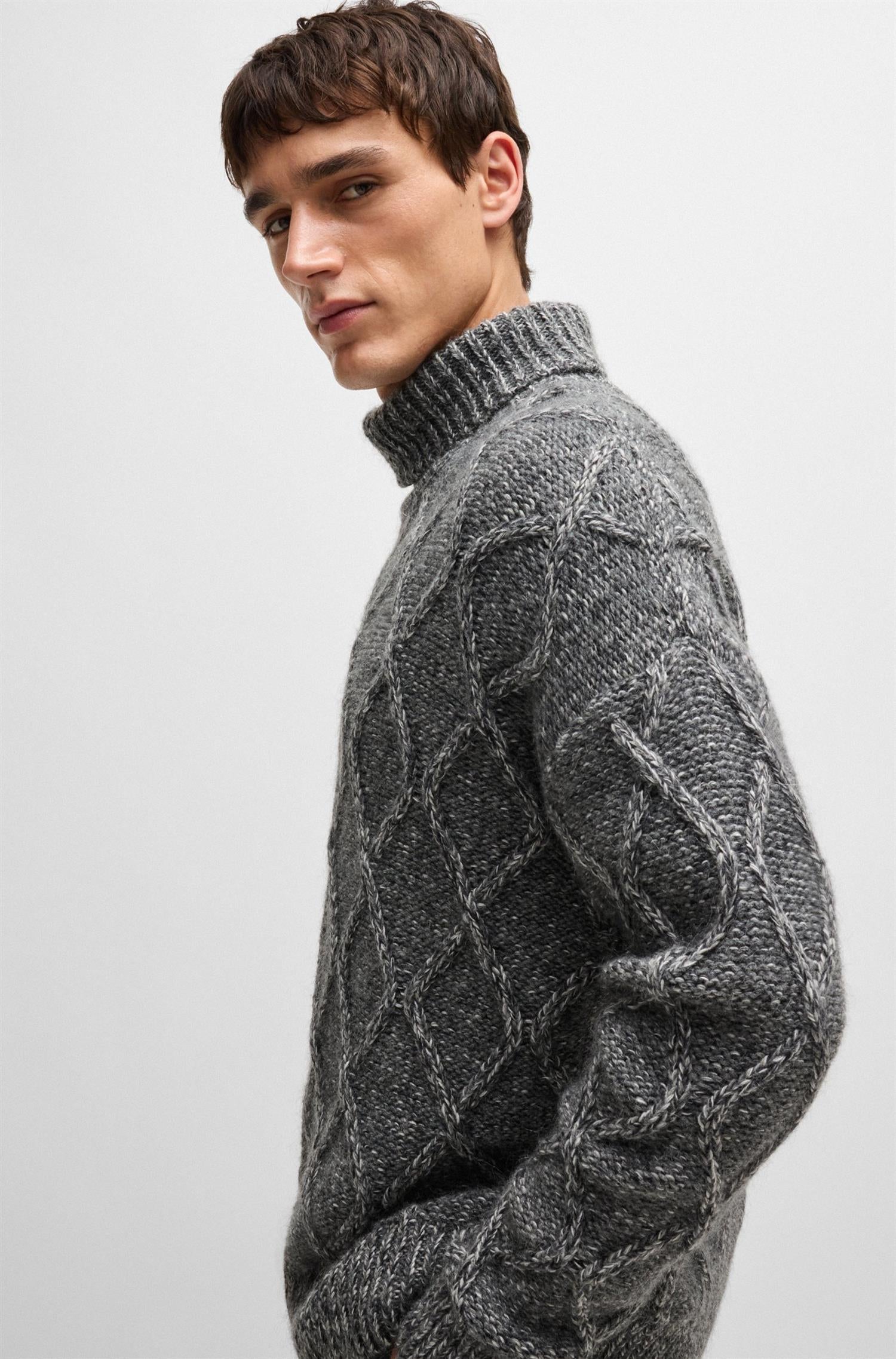 RELAXED-FIT SWEATER WITH CABLE-KNIT STRUCTURE